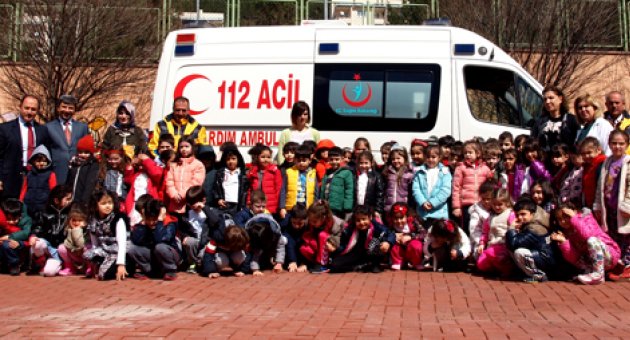 ANAOKULU ÖĞRENCİLERİNE 112 ACİL EĞİTİMİ