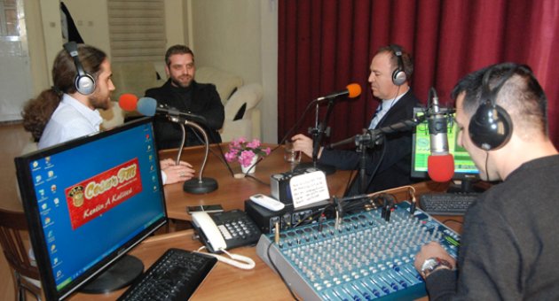 Aras, Cesur FM’ye Konuk Oldu