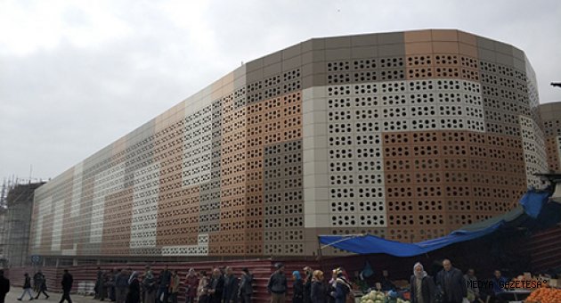 ARASA OTOPARK ÇOK HIZLI İLERLİYOR