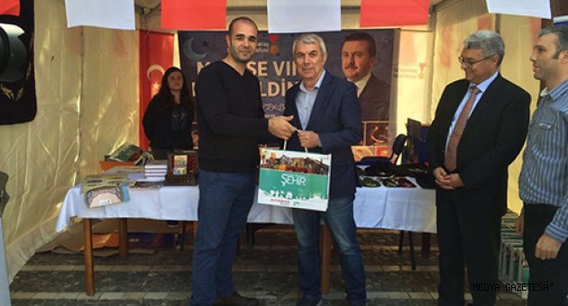 ARNAVUTLUK’TA KAHRAMANMARAŞ RÜZGARI