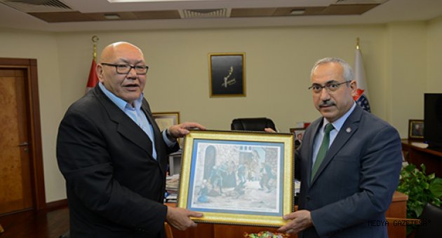 Askar Aytmatov, KSÜ’de Babası Cengiz Aytmatov’u Anlattı