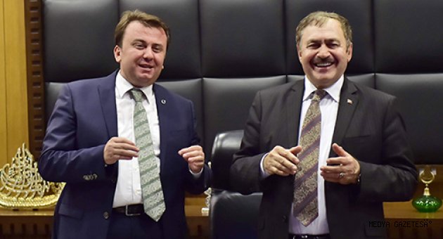 BAKAN EROĞLU’NDAN BÜYÜKŞEHİR’E ZİYARET