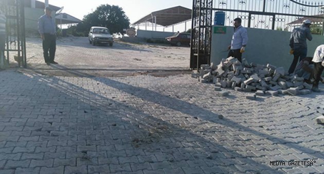 BAŞKAN BOZDAĞ; MAHALLELERE HİZMET GÖTÜRMEYE ARALIKSIZ DEVAM EDİYOR
