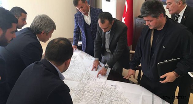 BAŞKAN BOZDAĞ MÜJDELEDİ, PAZARCIK İÇME SUYU ŞEBEKESİ YENİLEME ÇALIŞMASI BAŞLIYOR