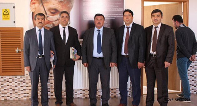 Başkan Çeleğen' Abdurrahim Karakoç İlköğretim Okulu’nu Ziyaret etti.