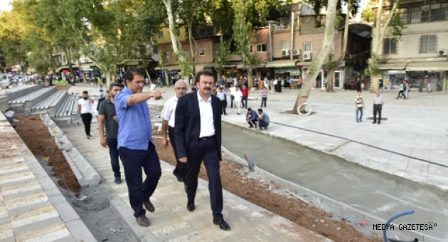 BAŞKAN ERKOÇ KIBRIS MEYDANI’NDA ÇALIŞMALARI İNCELEDİ