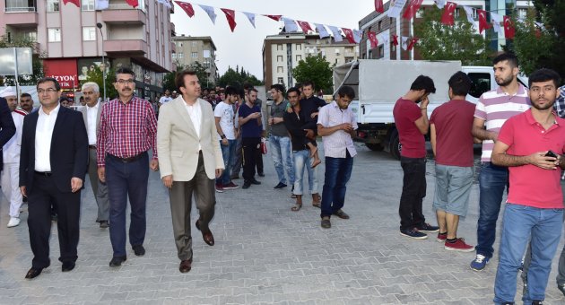 BAŞKAN ERKOÇ RAMAZAN ÇADIRI’NDA…