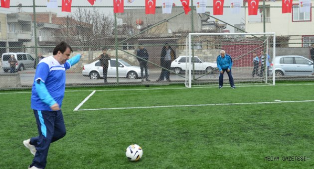BAŞKAN ERKOÇ: “SPOR TESİSLERİMİZİN SAYILARINI HER GEÇEN GÜN ARTIRIYORUZ”