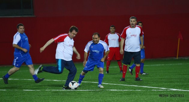 BAŞKAN ERKOÇ’TAN FUTBOL ŞOV