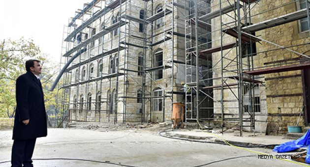 BAŞKAN ERKOÇ’TAN YEDİGÜZEL ADAM EDEBİYAT MÜZESİ’NDE İNCELEME
