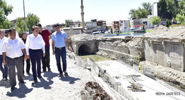 BAŞKAN ERKOÇ: “YENİ BİR TRAFİK DÜZENLEMESİ YAPIYORUZ”