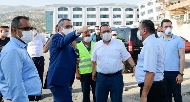 Başkan Güngör, Altın Şehir’de incelemelerde bulundu