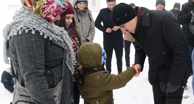 Başkan Güngör: “Gönüllü Gençlerimize Teşekkür Ediyorum”