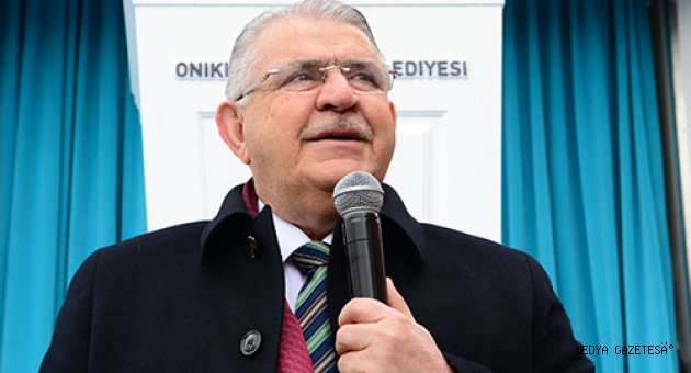 BAŞKAN MAHÇİÇEK,40 ÇİFTE TOPLU NİKAH TÖRENİ DÜZENLEDİ