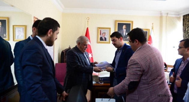 BAŞKAN MAHÇİÇEK, GENÇ BİRLİK VAKFI’NI KONUK ETTİ