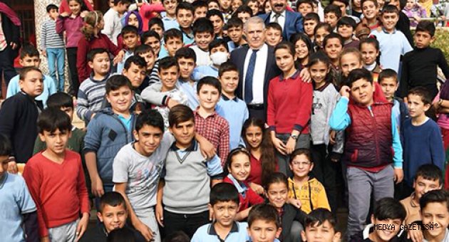 Başkan Mahçiçek;“Her Çocuk İnsanlığın Geleceğini Yüreğinde Taşır”