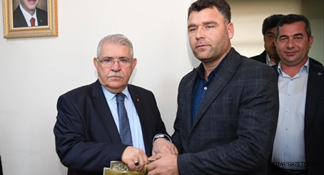 Başkan Mahçiçek’in, Muhtarlarla Sene Sonu Toplantısı