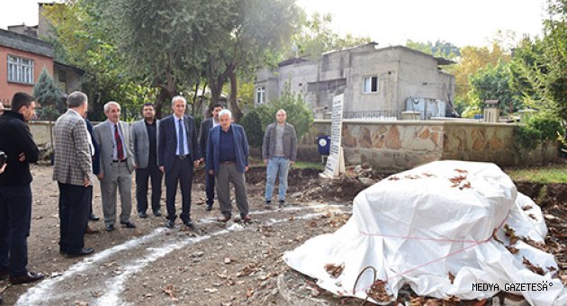 BAŞKAN OKAY’DAN SÜTÇÜ İMAM TÜRBESİ’NE ZİYARET