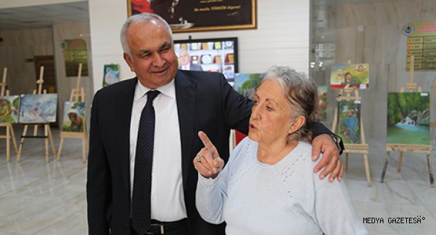 BAŞKAN TOLLU YAĞLI BOYA RESİM SERGİSİNİ ZİYARET ETTİ