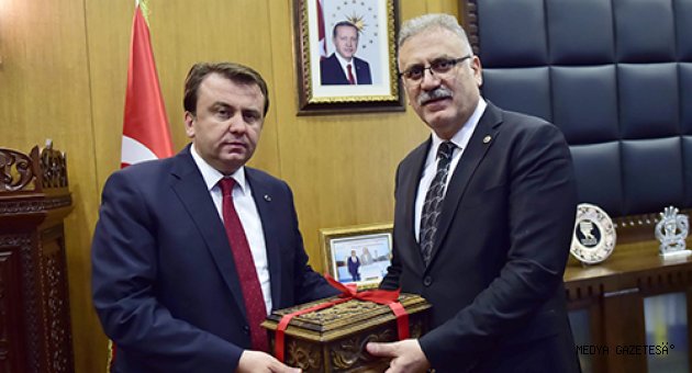 BAŞKAN YARDIMCISI YÜKSEL’DEN BÜYÜKŞEHİR’E ZİYARET