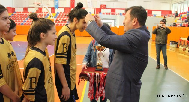 BASKETBOLUN YILDIZLARI BELLİ OLDU