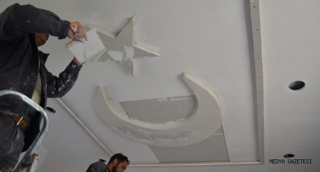 BELEDİYEMİZDEN TARAFINDAN JANDARMA KARAKOLUNUN BAKIM ONARIMI YAPILIYOR.