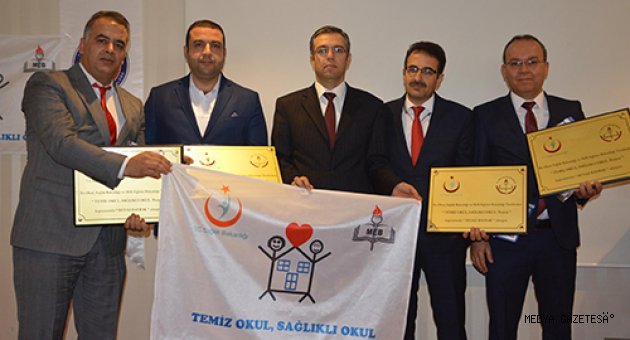 BEYAZ BAYRAK VE SAĞLIKLI BESLENME DOSTU OKUL PROJESİ