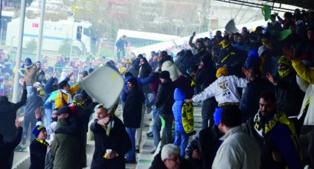 BU OLAY KAHRAMANMARAŞ’TA OLSA MAÇ İPTAL OLURDU