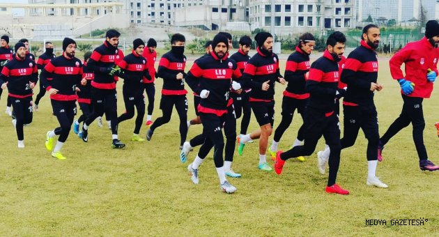 BÜLENT AKAN'DAN VANSPOR MAÇI ÖNCESİ ÖNEMLİ AÇIKLAMALAR!