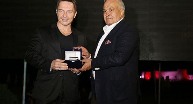 BURAK TÖRÜN GAZETECİLERLE ERDEMLİ’DE BULUŞTU