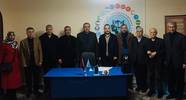 BÜTÜN BAYRAKLAR AZİZDİR, İLLÂKİ TÜRK BAYRAĞI!..