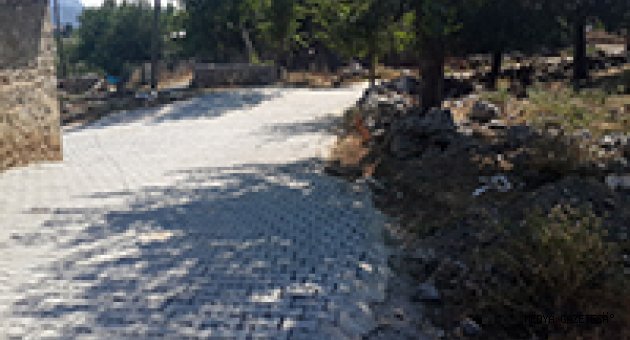 BÜYÜKŞEHİR’DEN ANDIRIN MAHALLELERİNE BETON PARKE