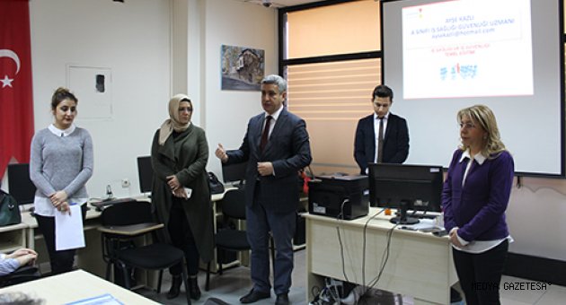 BÜYÜKŞEHiR’DEN BİR İLK: MİKRO KREDİ SORUMLULARINA EĞİTİM