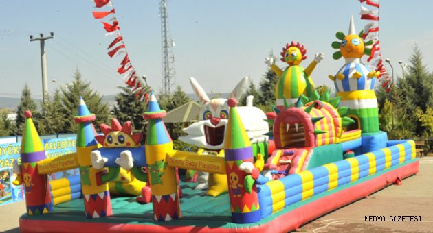 BÜYÜKŞEHİR’DEN ÇOCUKLARA YÜZME DERSİ