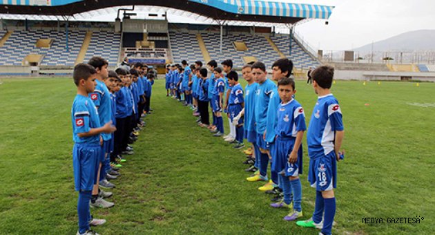 BÜYÜKŞEHİR’DEN FUTBOL AKADEMİSİ