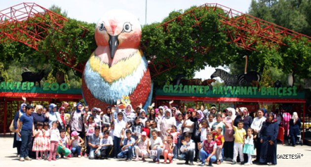 BÜYÜKŞEHİR’DEN ŞEHİT AİLELERİNE GEZİ