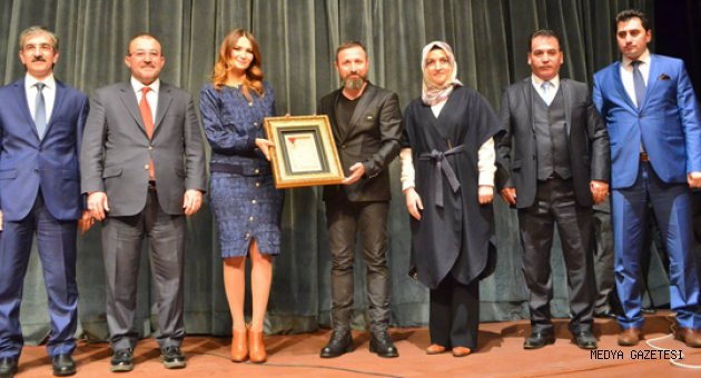 BÜYÜKŞEHİR’DEN ŞEHİTLERİ ANMA GECESİ