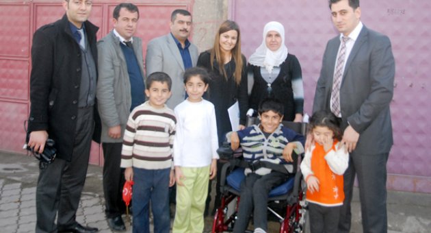 BÜYÜKŞEHİR ENGELLİ ÖĞRENCİYİ SEVİNDİRDİ