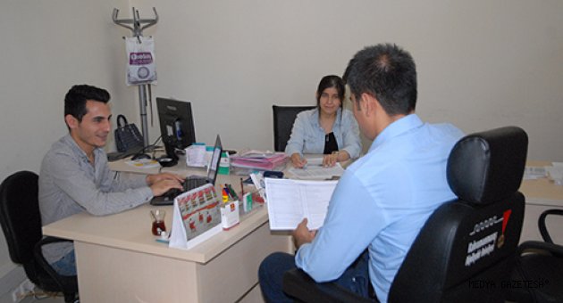 BÜYÜKŞEHİR GECE DEMOKRASİ NÖBETİ TUTUYOR, GÜNDÜZ VATANDAŞA HİZMET VERİYOR