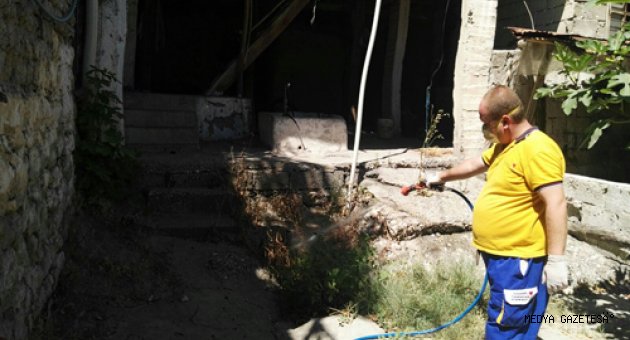 BÜYÜKŞEHİR İLAÇLAMA ÇALIŞMALARINA DEVAM EDİYOR