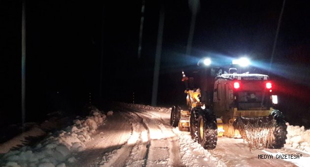 Büyükşehir’in Karla Mücadelesi Devam Ediyor