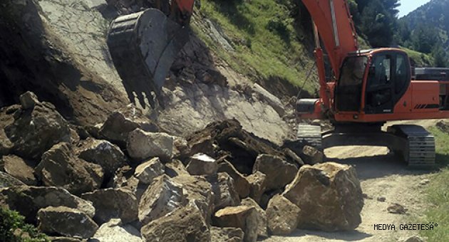 BÜYÜKŞEHİR SARIMOLLA GRUP YOLUNDA