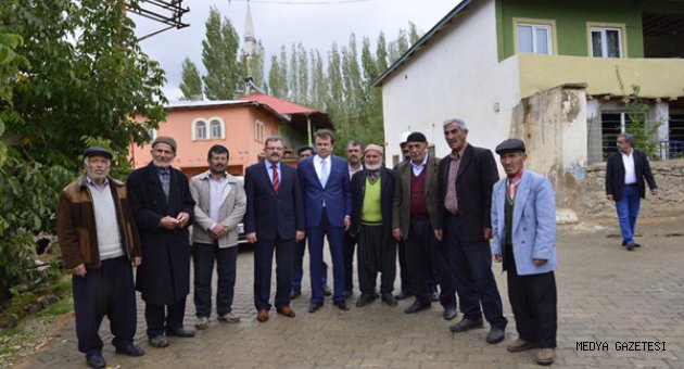 BÜYÜKŞEHİR SICAK ASFALT HİZMETİYLE BOZHÖYÜK’TE…