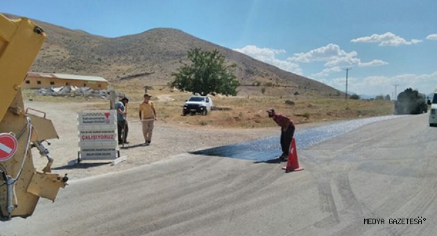 BÜYÜKŞEHİR YOL AĞINI GENİŞLETİYOR