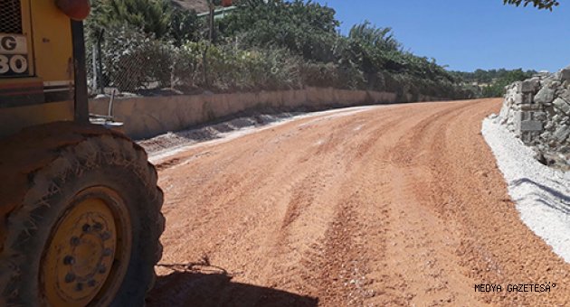 BÜYÜKŞEHİR YOL YAPIMINA DEVAM EDİYOR