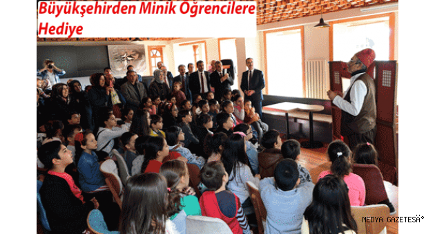 Büyükşehirden Minik Öğrencilere Hediye