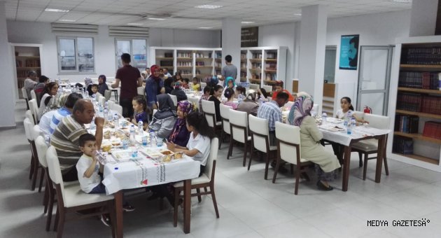 CAHİT ZARİFOĞLU’NDA İFTAR VAKTİ