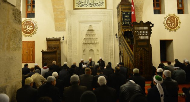 ÇANAKKALE ŞEHİTLERİNE HATİM İNDİRİLDİ