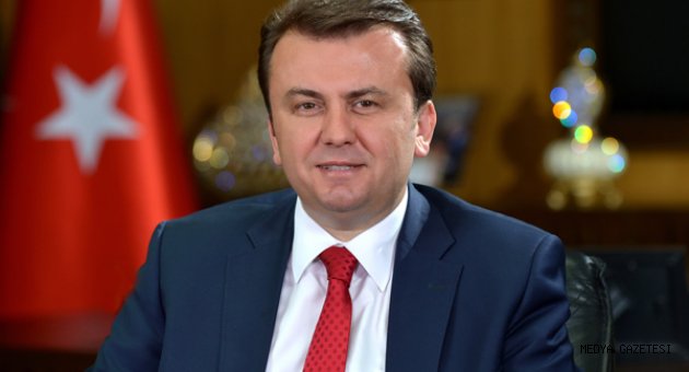 ÇANAKKALE ZAFERİ; CEPHEDEN KABİR YOLDAŞLIĞINA UZANAN ZAFERDİR.