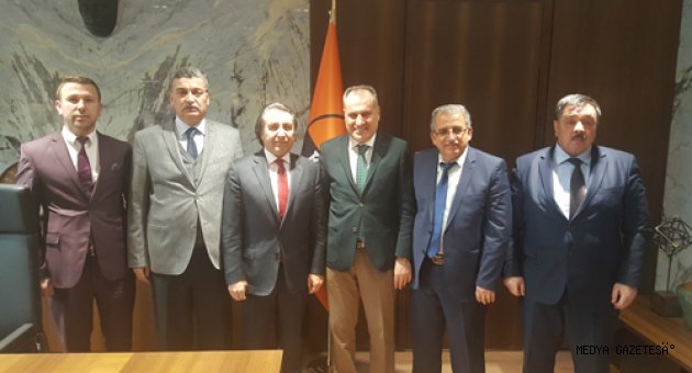 Celalettin Güvenç Belediye Başkanlarıyla Genel Müdürleri ziyaret etti....